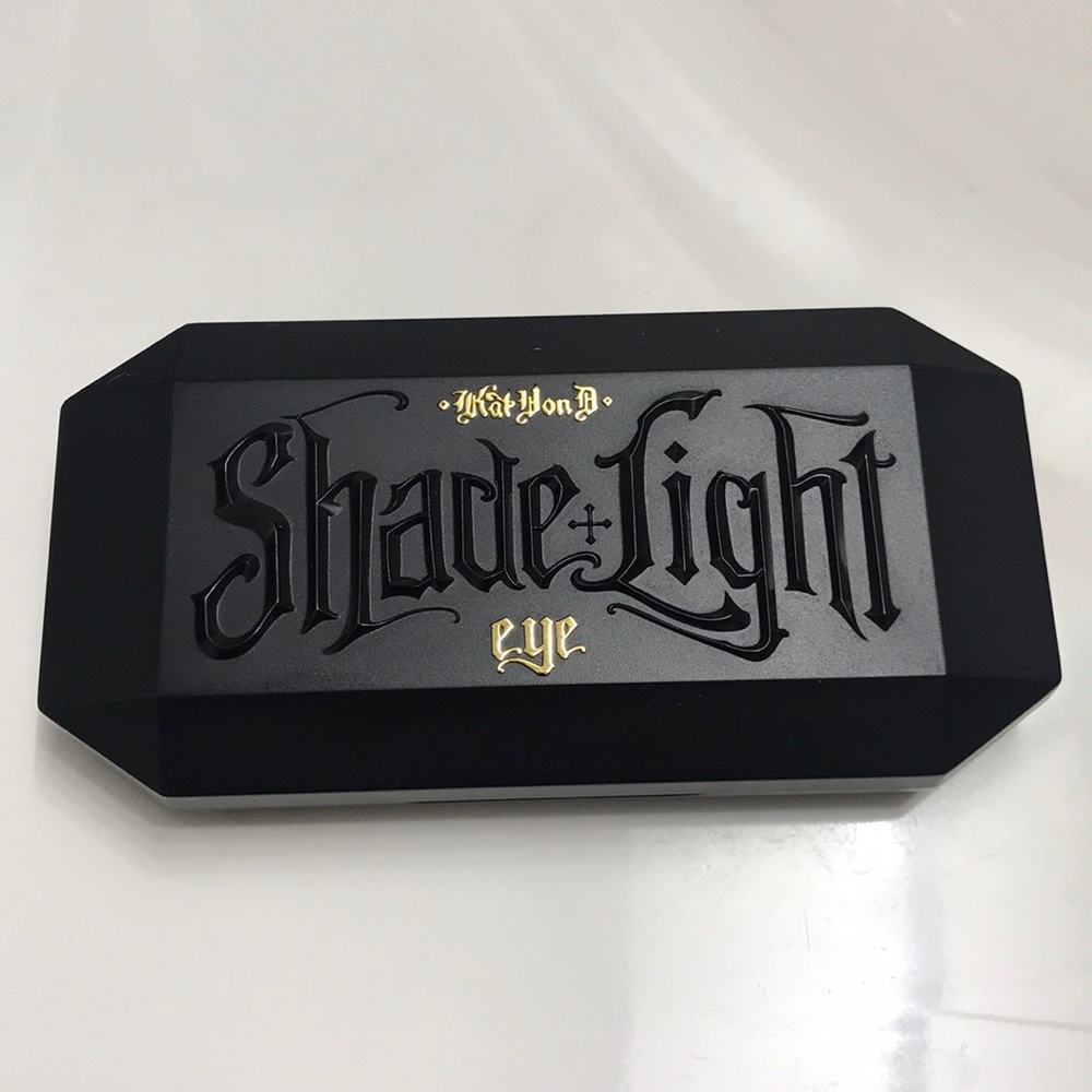 • Kat Von D Shade + Light Quad •